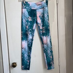 ZELLA GIRL Green and Pink Fishscale Print Leggings